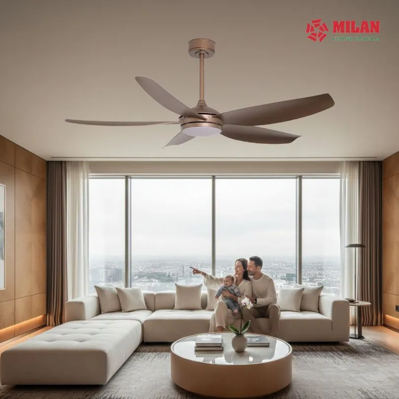 quat-tran-5-canh-nhua-co-den